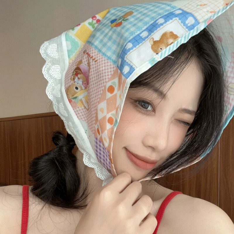 Photography Triangle - Sweet Floral Lace Triangle Headscarf Summer