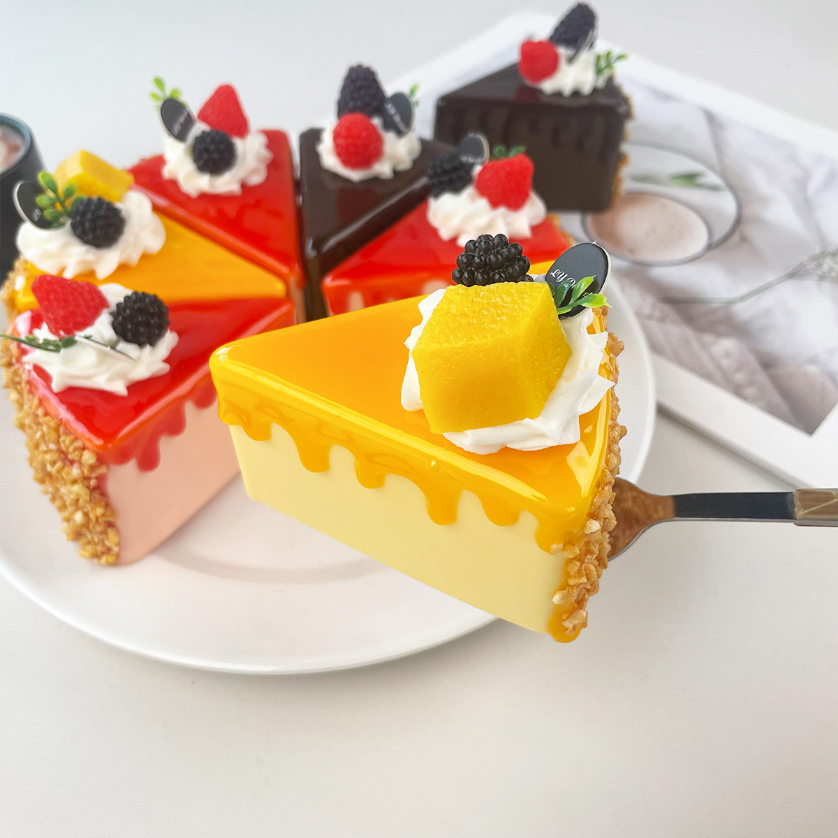 Fake Birthday Cake Simulation  - Photography Triangle 评论和价格